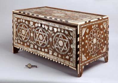 Coffre marqueté