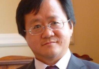 portrait de Steve Tsang