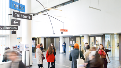 Hall d'accueil du Pôle des langues et civilisations