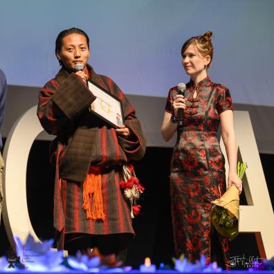 Tseten Tashi, acteur principal du film "Snow Leopard" reçoit le prix Inalco 2024