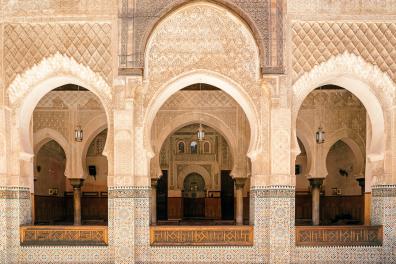 À l'intérieur de la Madrasa Bou Inania, Médina de Fès, Maroc