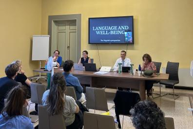Participants et porteurs du projet en salle de réunion