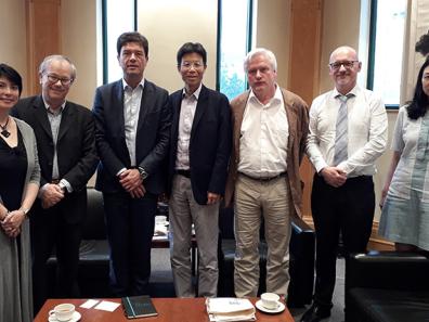 Hong Kong Baptist University, avec le Vice-Président International et des enseignants du Dpt of Government & International Studies.