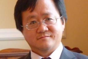 portrait de Steve Tsang
