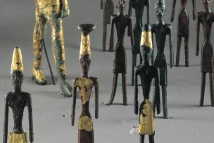 Statuettes exposées 