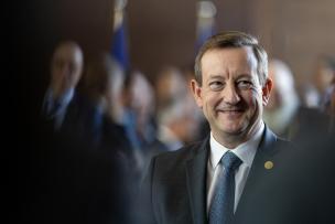 Photo de Bertrand Lortholary souriant